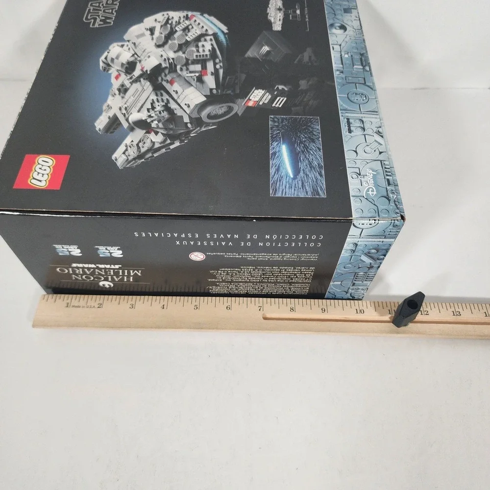 LEGO Star Wars Millennium Falcon 75375 25th Anniversary 921 Pc Sealed NIB‎
